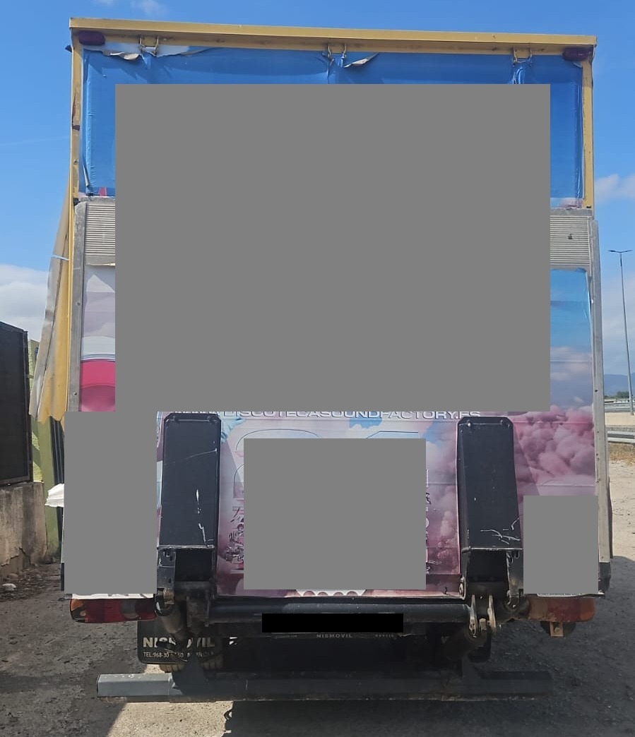 Nissan Cabstar 2.5 dCi 131 CV (2008)