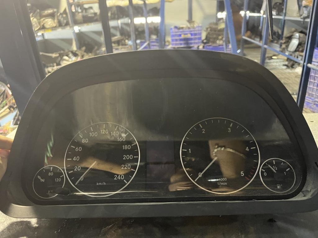 [05311645161093] Cuenta kilometros - Mercedes Benz Clase A (W169) (A 150 (95 cv)) (0000)