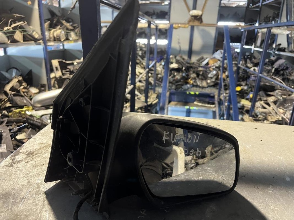 Retrovisor derecho - Ford Fusion (1.4 Duratec 16V (80 cv)) (0000)