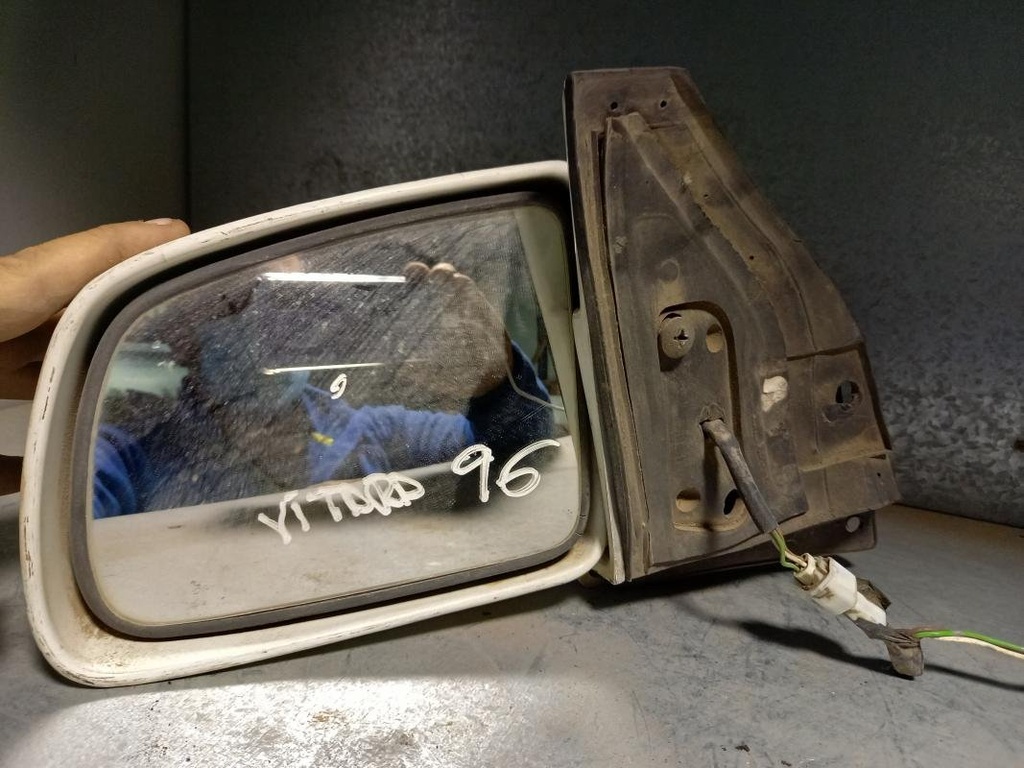 Retrovisor izquierdo - Suzuki Vitara (ET,TA) (2.0 TDI (83 cv) Automatico) (1996)