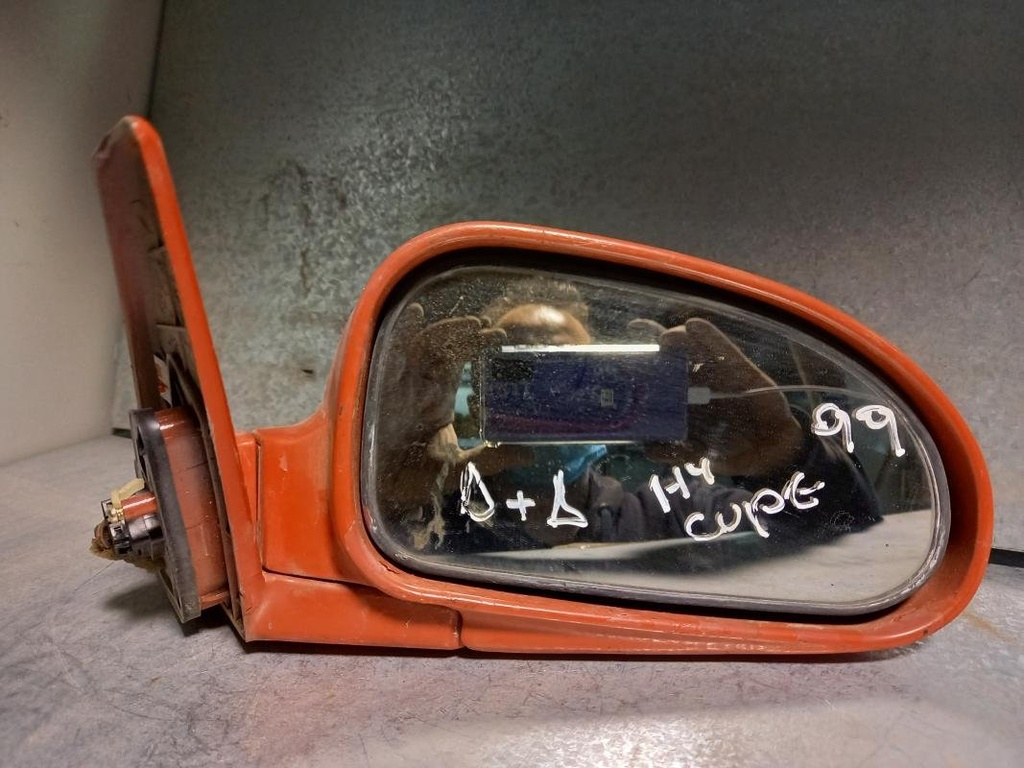 Retrovisor derecho - Hyundai Coupe II (RD) (2.0 i 16V (135 cv)) (1999)