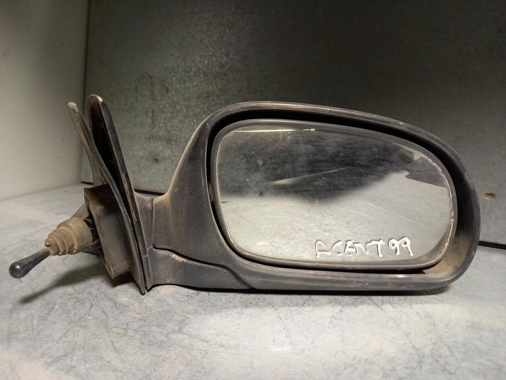 Retrovisor derecho - Hyundai Accent I (1.3 i GLS (75 cv)) (1999)