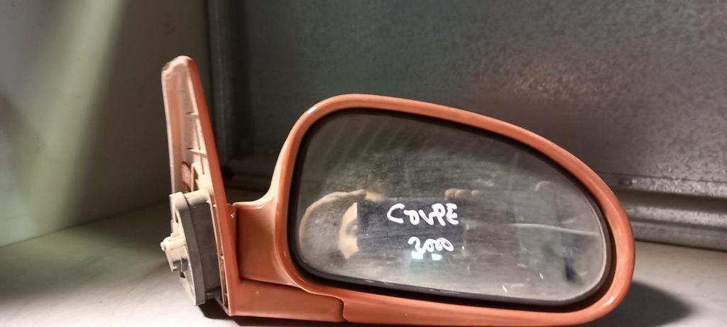 Retrovisor derecho - Hyundai Coupe II (RD) (1.6 16V (114 cv)) (2000)