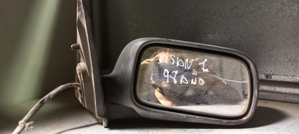 Retrovisor derecho - Nissan Primera (P11) (1.6 16V (99 cv)) (1998)