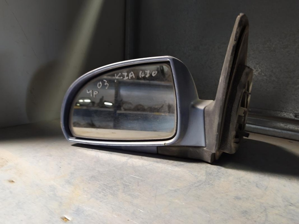 Retrovisor izquierdo - Kia Rio I Hatchback (DC) (1.5i 16V (108 cv)) (2003)