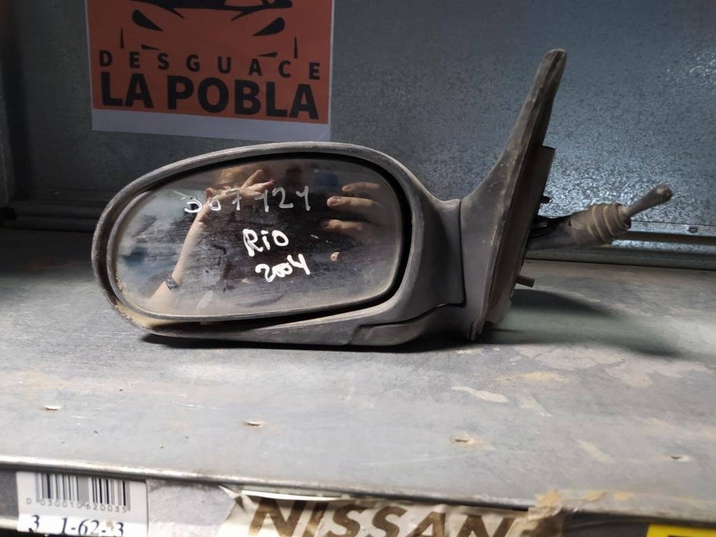 Retrovisor izquierdo - Kia Rio I Hatchback (DC, Versión 2002) (1.3 i (82 cv)) (2004)