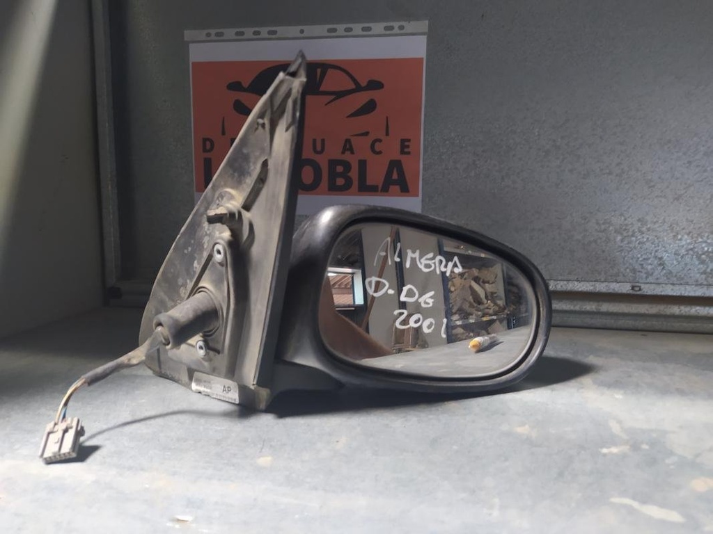 Retrovisor derecho - Nissan Almera II (N16) (1.8 16V (114 cv) Automatico) (2001)