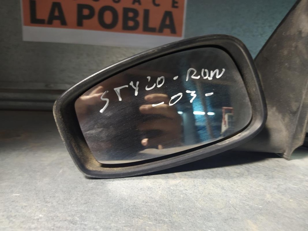 Retrovisor izquierdo - Fiat Stilo (192) (1.6 16V (3 dr) (103 cv)) (2003)