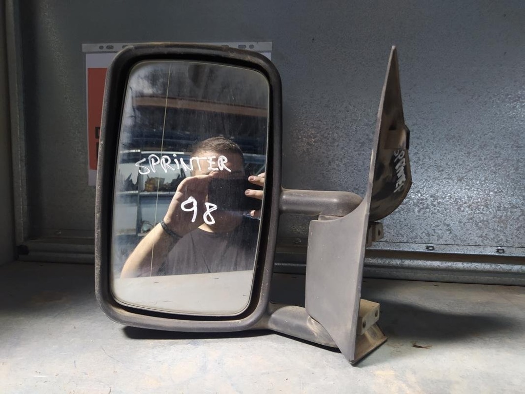 Retrovisor izquierdo - Mercedes Benz Sprinter 4-t Furgón (904) (410 D 4X4 (102 cv)) (1998)