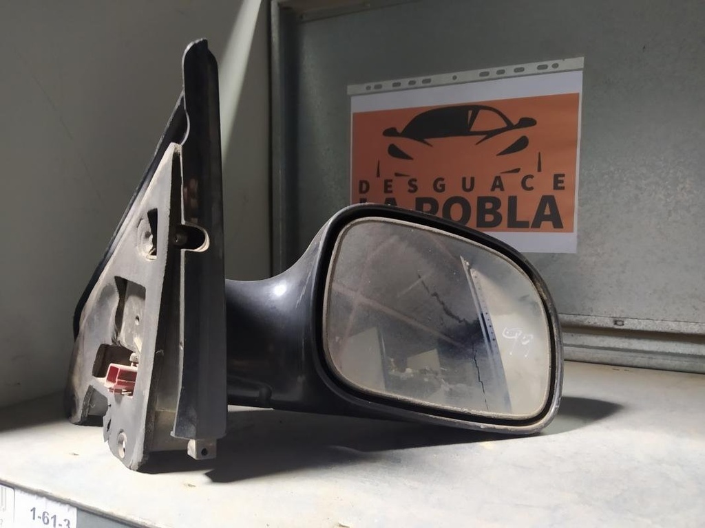 Retrovisor derecho - Chrysler Voyager II (GS) (3.3 V6 (158 cv)) (1999)