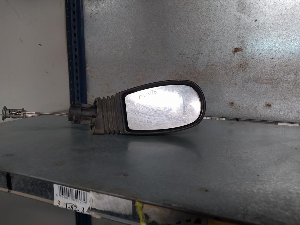 Retrovisor derecho - Fiat Punto II (188) (1.3 JTD 16V (70 cv)) (2000)
