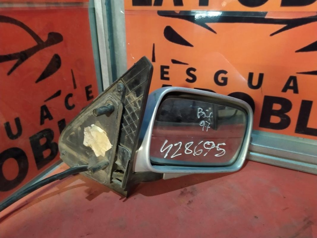 Retrovisor derecho - Volkswagen Polo III Variant (1.6 (101 cv) Automatico) (1997)