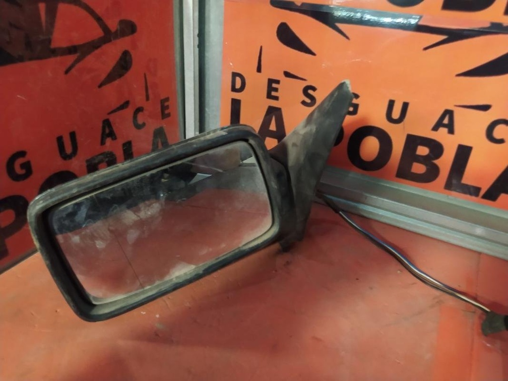 Retrovisor izquierdo - Seat Ibiza II (1.4 i 16V (101 cv)) (1997)