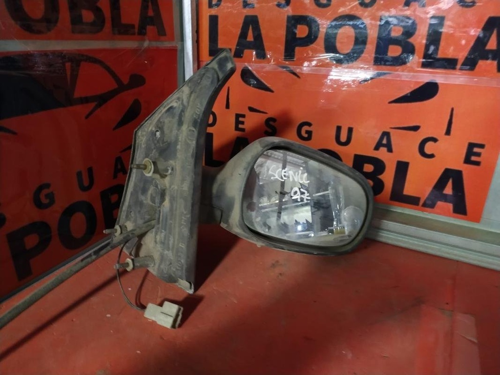 Retrovisor derecho - Renault Scenic I (1.6i (90 cv)) (1997)