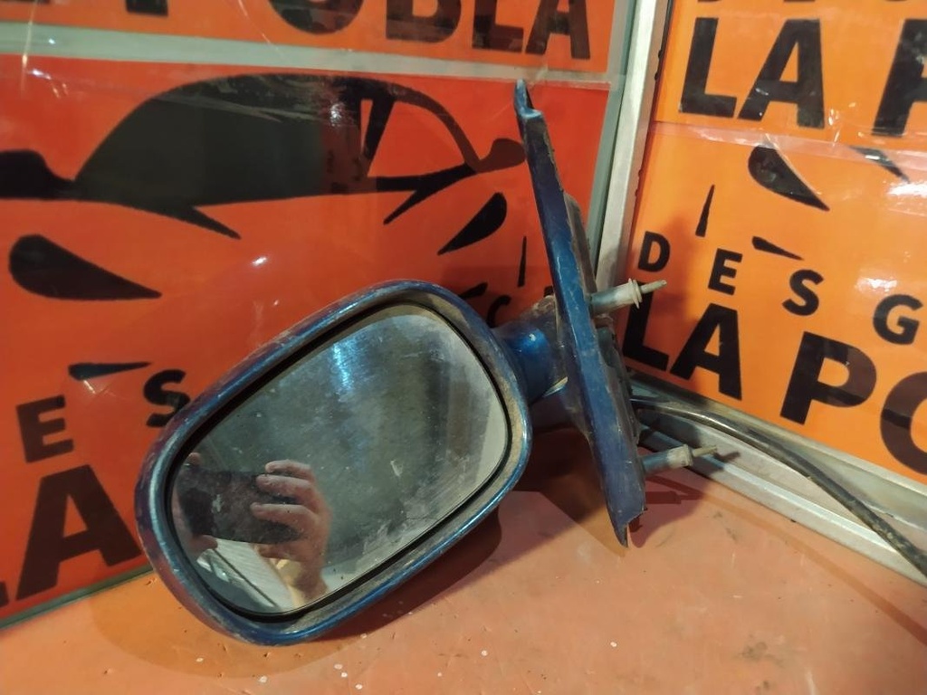 Retrovisor izquierdo - Renault Scenic I (1.6 i 16V (107 cv)) (1997)