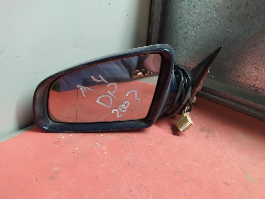 Retrovisor izquierdo - Audi A4 (B6 8E) (1.8 T (150 cv) Multitronic) (2003)