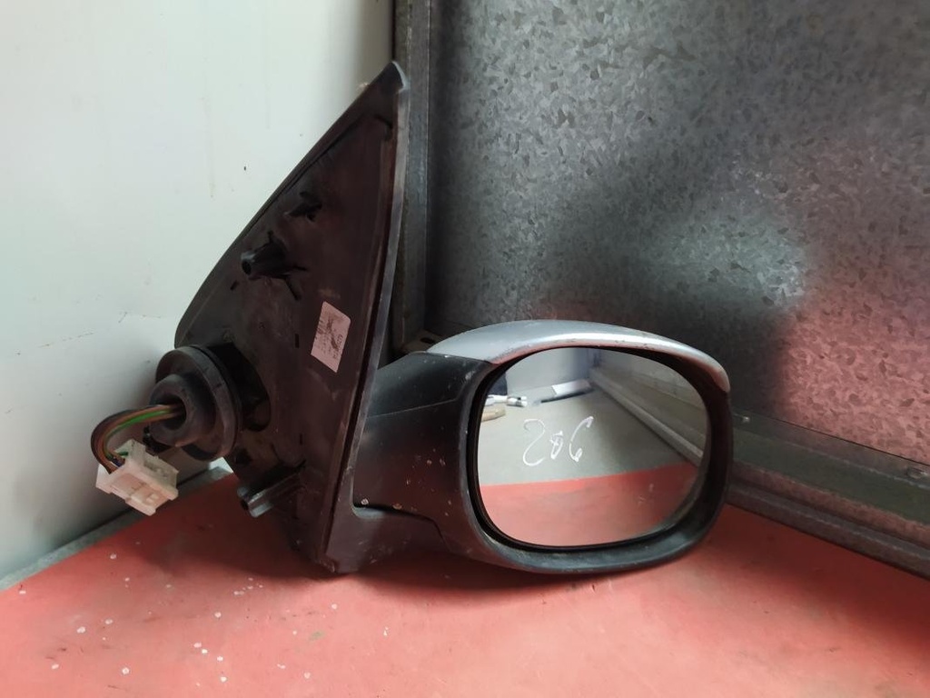 Retrovisor derecho - Peugeot 206 CC (1.6 HDI (109 cv)) (2001)