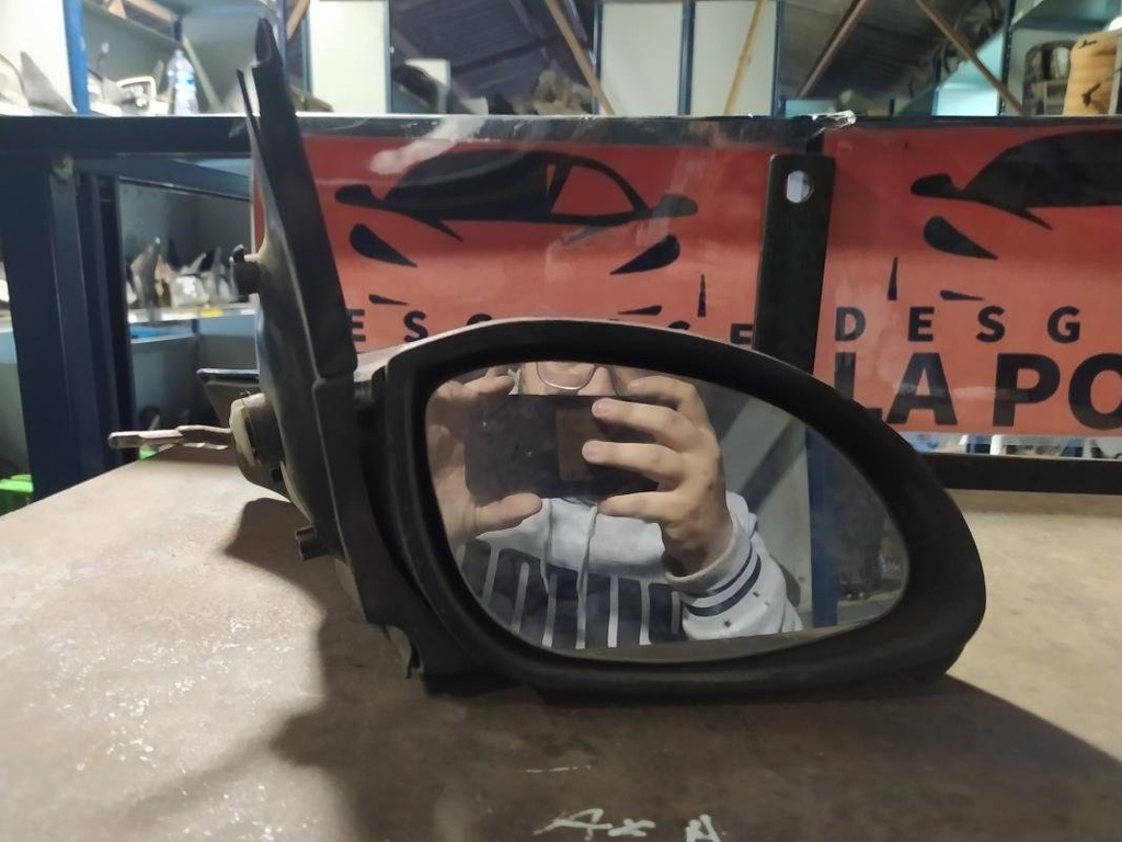 Retrovisor derecho - Opel Vectra B CC (1.6i 16V (101 cv) Automatico) (1999)