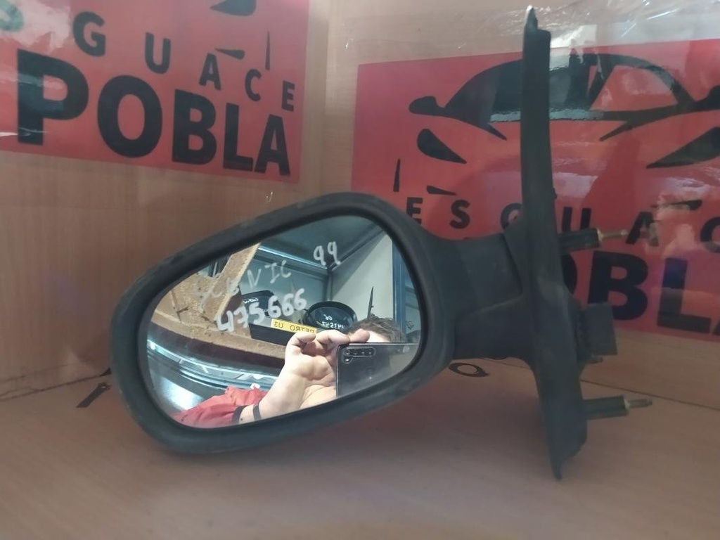 Retrovisor izquierdo - Renault Scenic I (1.6i (90 cv)) (1999)