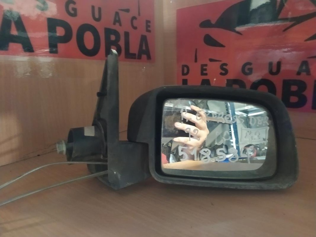 Retrovisor derecho - Renault Express Furgón (F40_, G40_) (1.2 (F406, G40A) (55 cv)) (1992)