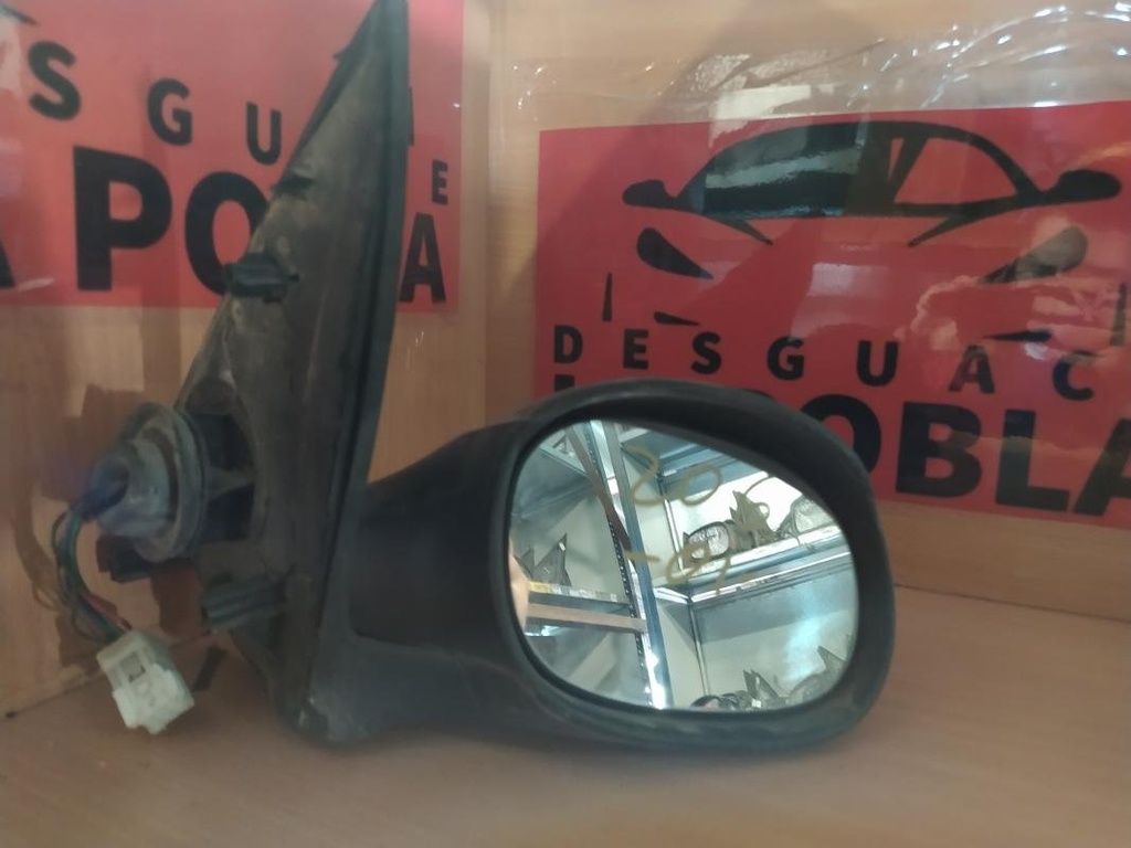 Retrovisor derecho - Peugeot 206 (1.4 HDi (68 cv)) (2001)