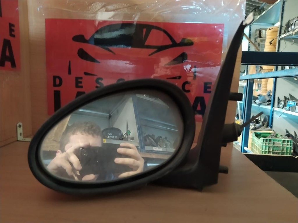 Retrovisor izquierdo - Rover 25 (RF) (1.6 i 16V (109 cv)) (1999)