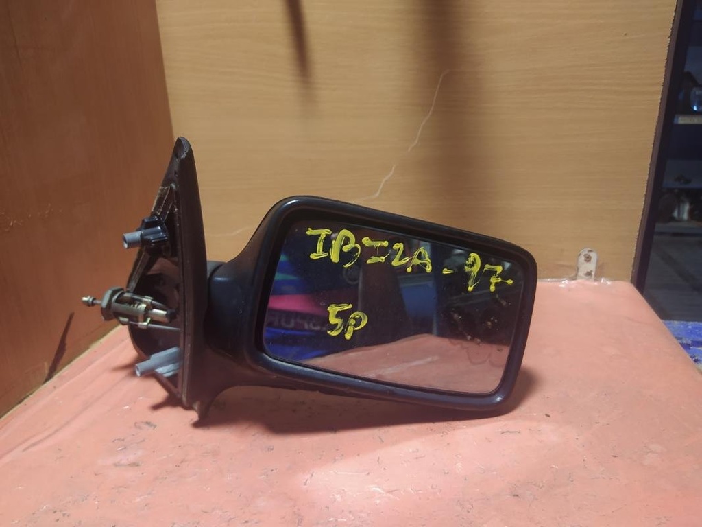 Retrovisor derecho - Seat Ibiza II (1.4 i (60 cv)) (1997)