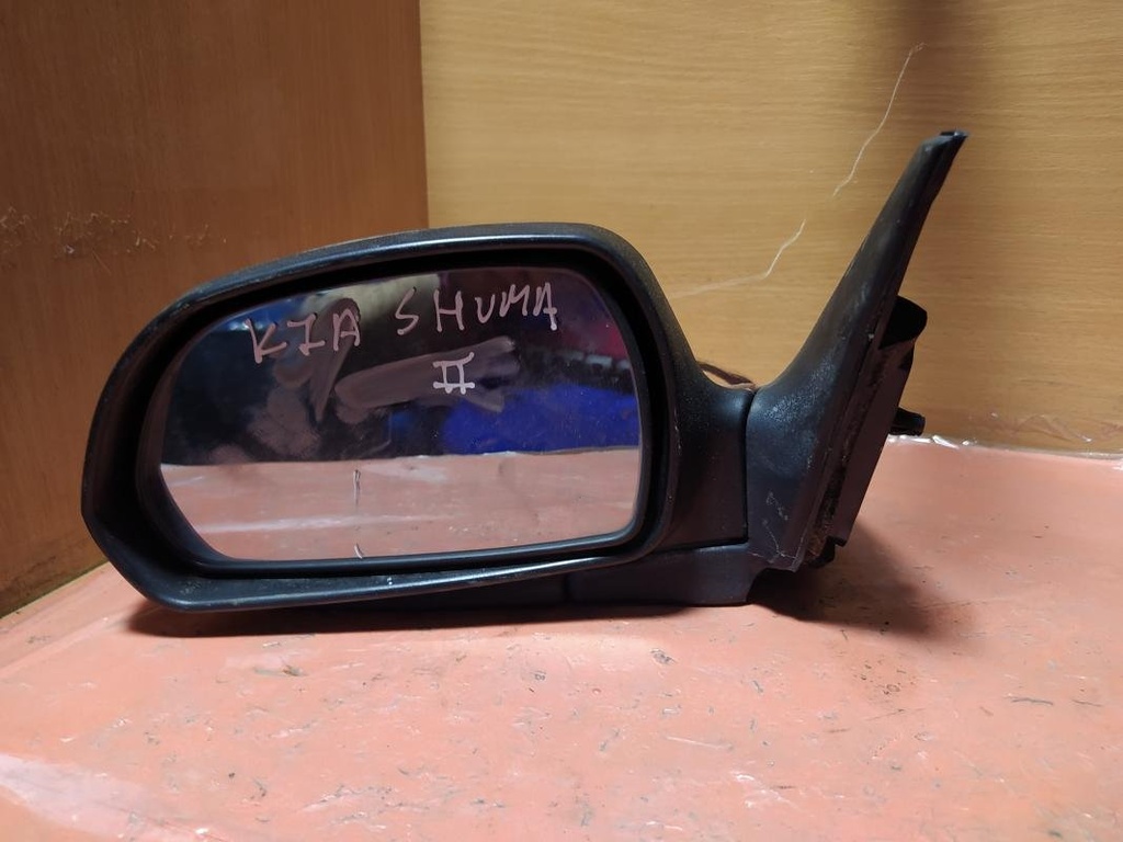 Retrovisor izquierdo - Kia Shuma II (1.8i 16V (114 cv)) (2001)