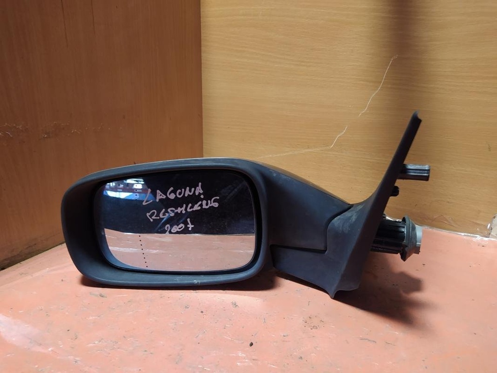 Retrovisor izquierdo - Renault Laguna II (1.8 16 V (BG04, BG0B, BG0C, BG0V) (117 cv)) (2007)