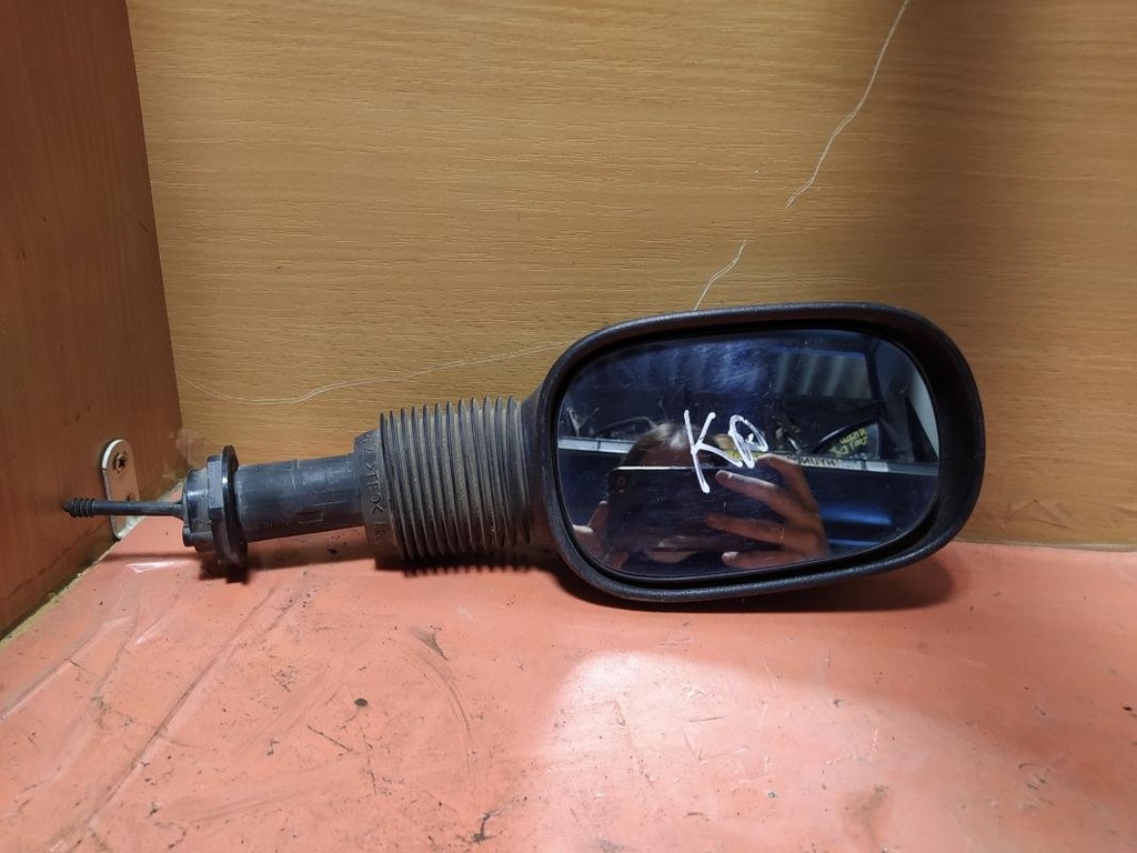 Retrovisor derecho - Ford KA (RBT) (1.3 i (60 cv)) (1999)