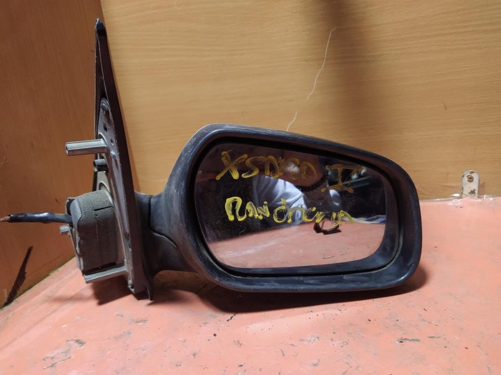 Retrovisor derecho - Citroen Xsara (N1) (1.4 i (75 cv)) (2000)