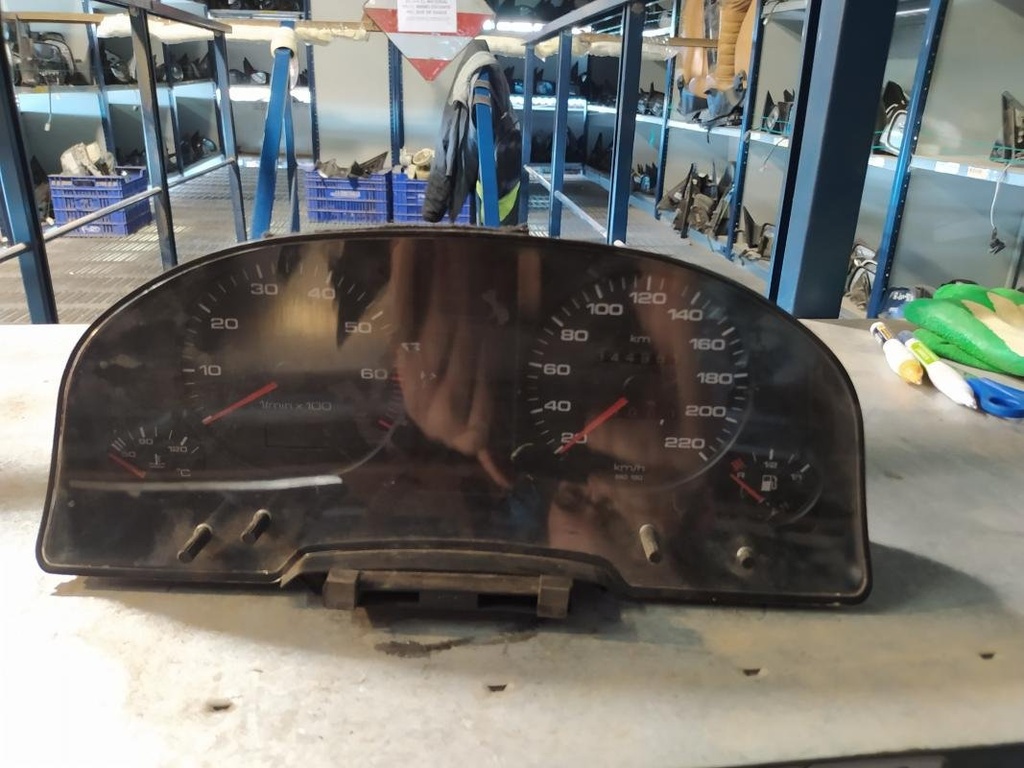 Cuenta kilometros - Audi 80 V (B4) (1.9 TD (75 cv))