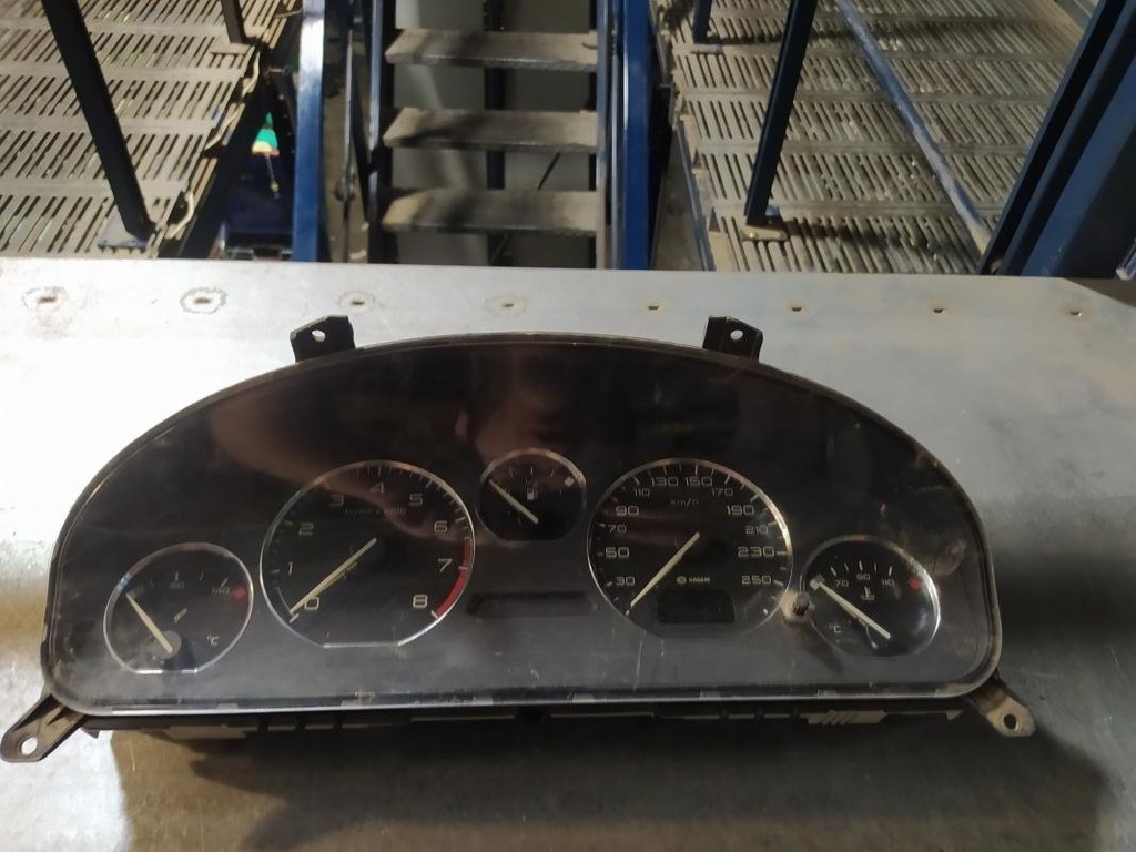 Cuenta kilometros - Peugeot 406 (8) (1.6 (88 cv))