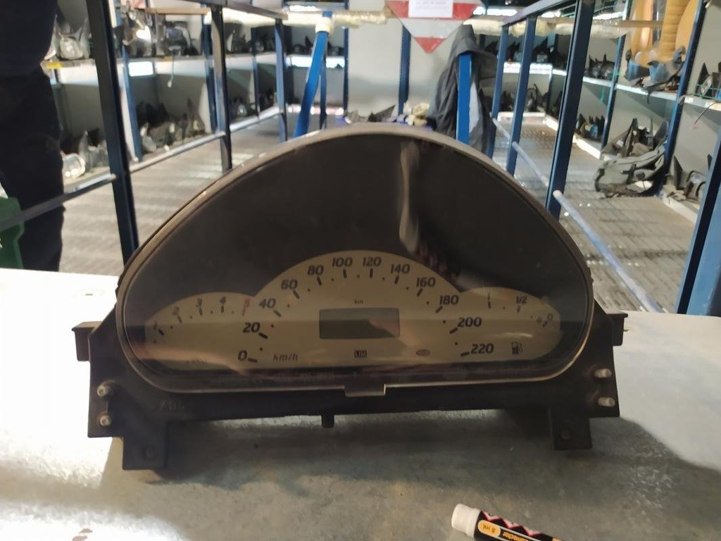 Cuenta kilometros - Mercedes Benz Clase A (W168) (A 140 (168.031) (82 cv))