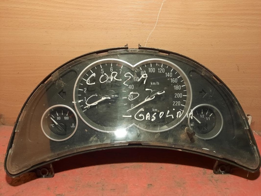 Cuenta kilometros - Opel Corsa C (1.4 16V (90 cv)) (2002)