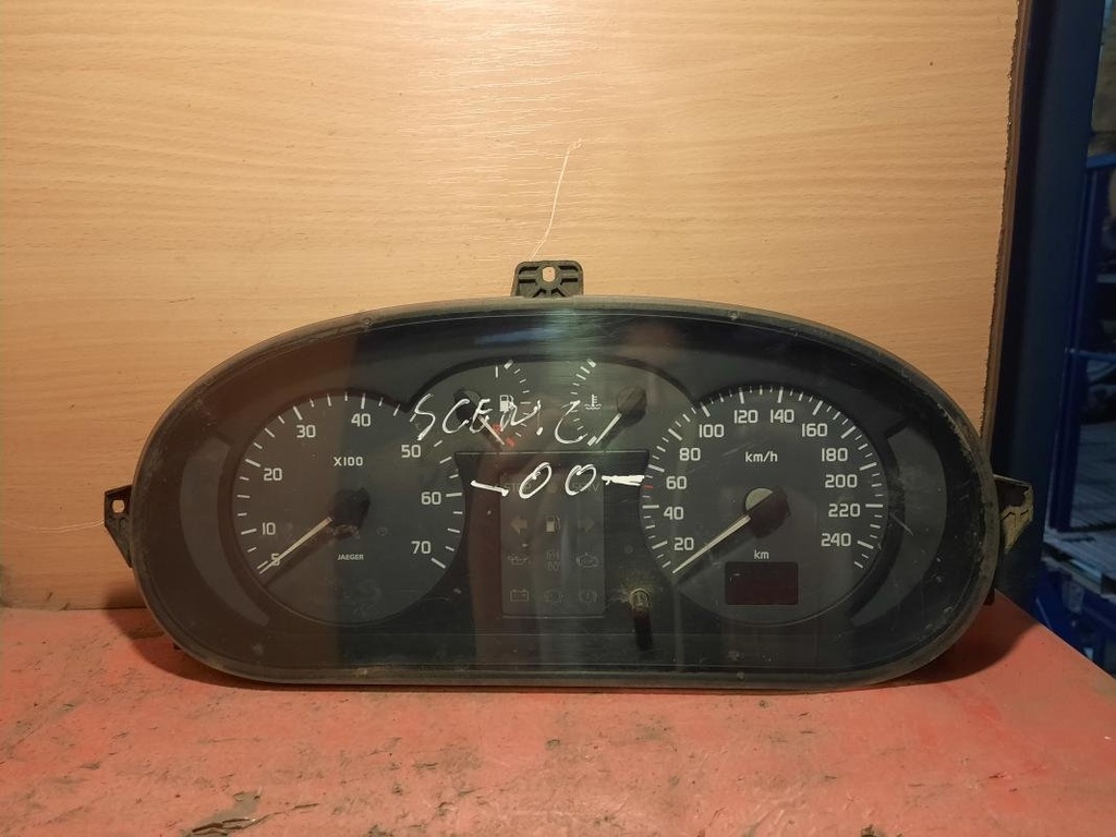 Cuenta kilometros - Renault Scenic I (1.9 D (64 cv)) (2000)