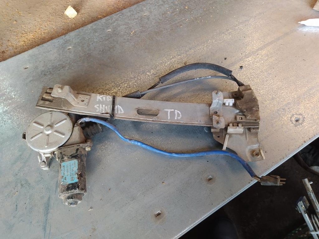 Elevalunas trasero derecho - Kia Shuma (FB) (1.8 i 16V (110 cv))