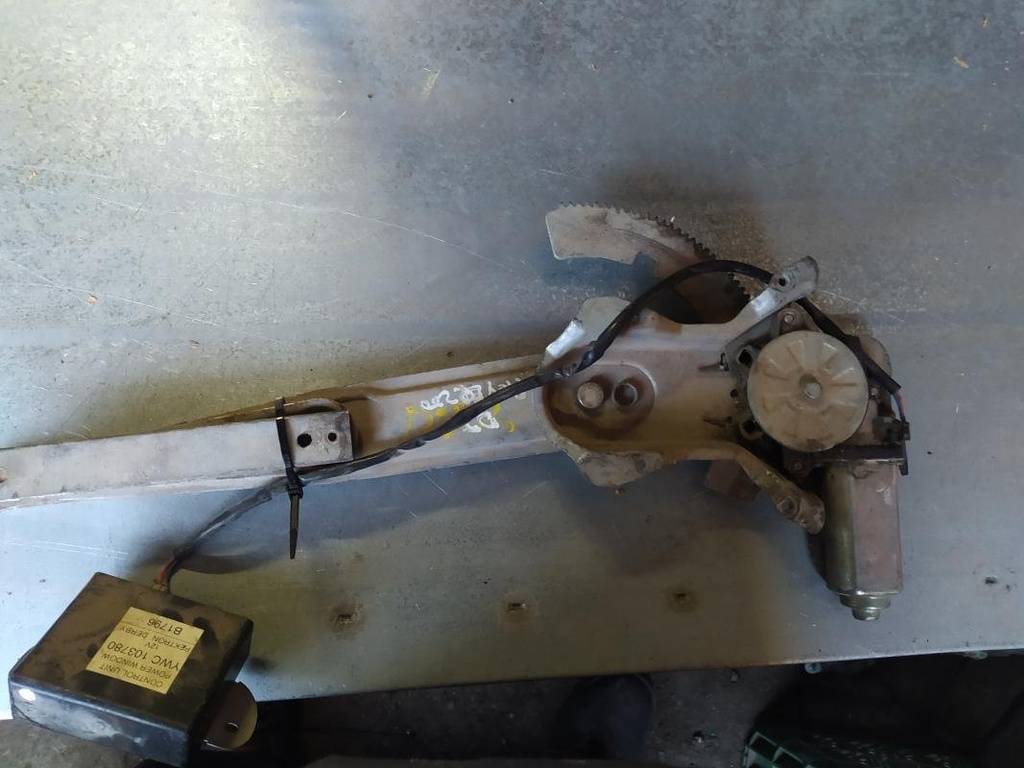 Elevalunas delantero izquierdo - Rover 200 (RF) (200 Vi (145 cv))