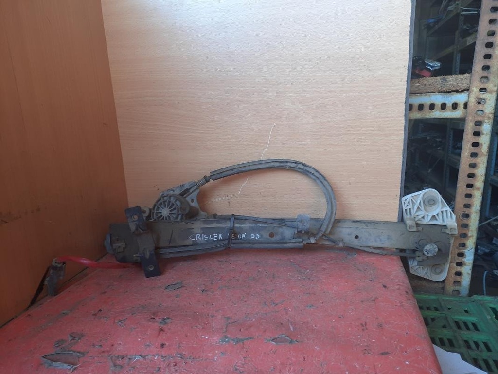 Elevalunas delantero derecho - Chrysler Neon (PL) (2.0 16V (133 cv))