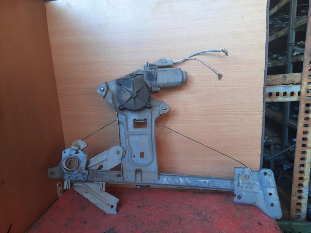 Elevalunas trasero derecho - Citroen Xsara (N1) (1.6 i 16V (109 cv))
