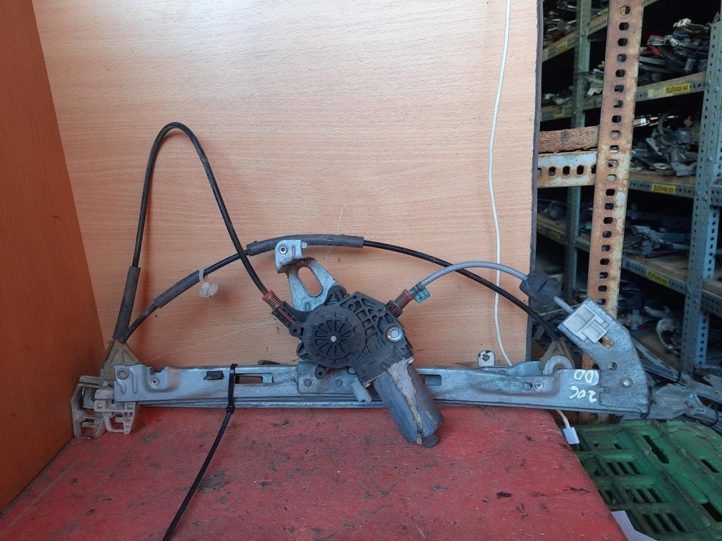 Elevalunas delantero derecho - Peugeot 206 (1.6 16V (109 cv))