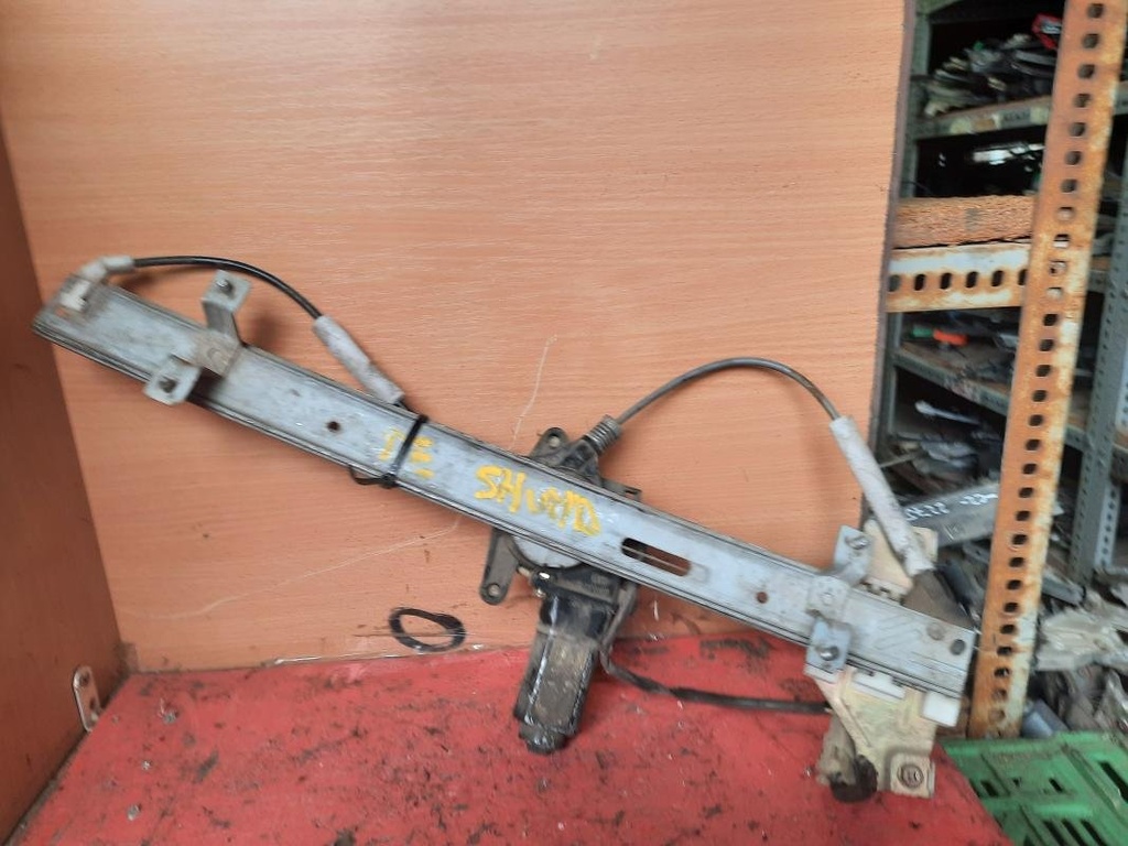 Elevalunas delantero derecho - Kia Shuma (FB) (1.5 i 16V (88 cv))