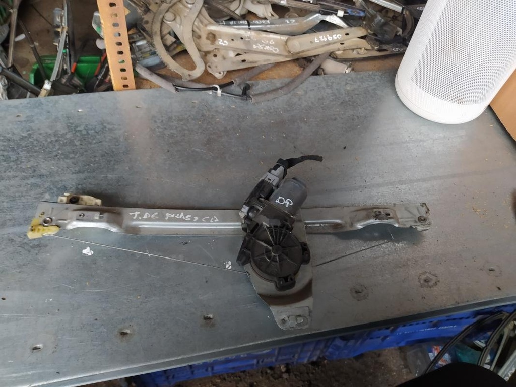 Elevalunas trasero derecho - Citroen Xsara Picasso (N68) (1.6 (95 cv))