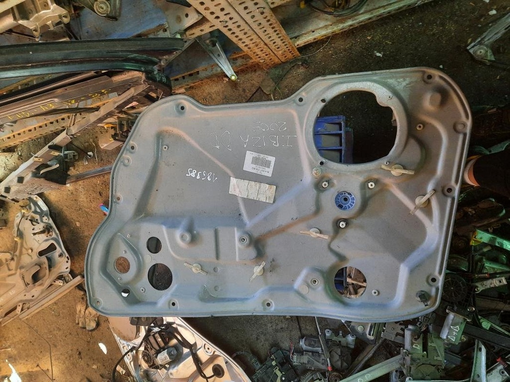 Elevalunas delantero derecho - Seat Ibiza III (1.4 16V (100 cv)) (2005)