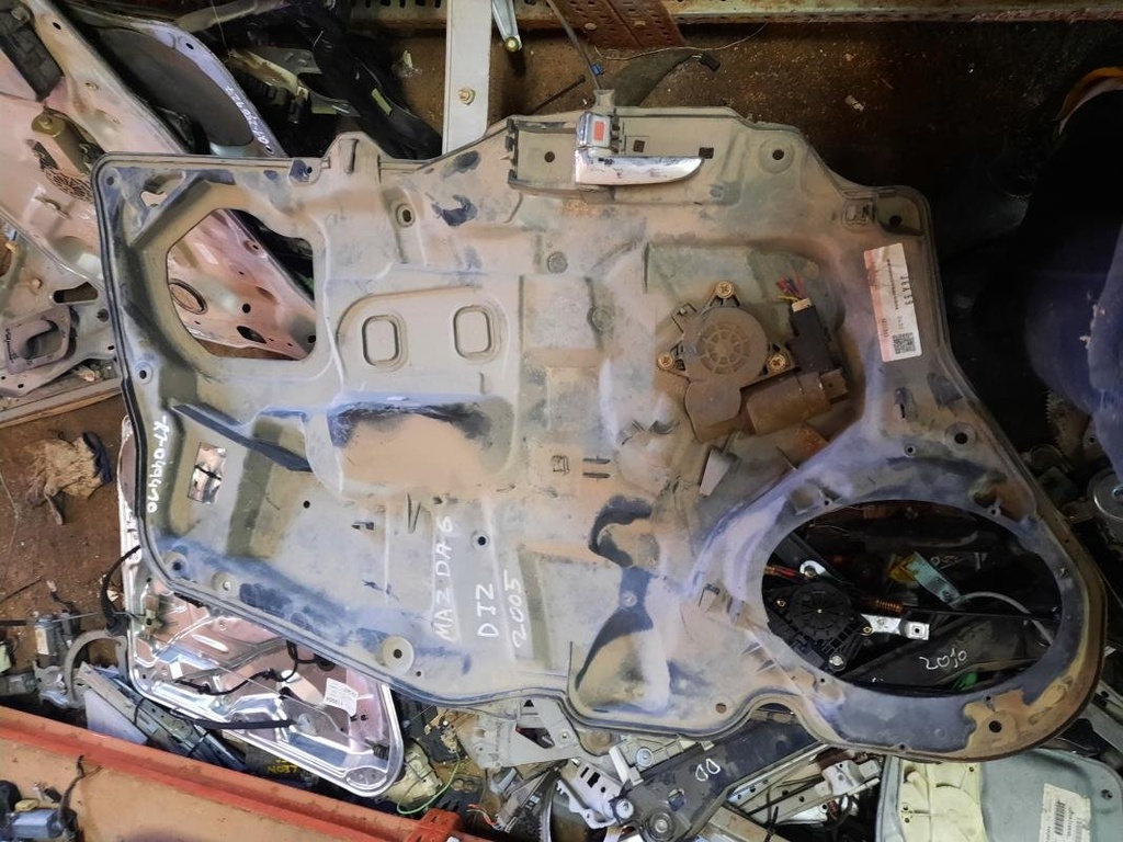 Elevalunas delantero izquierdo - Mazda 6 Hatchback (GG) (2.0 (141 cv)) (2005)
