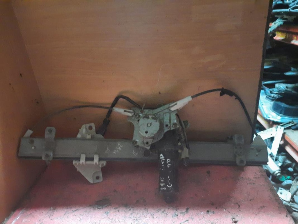 Elevalunas delantero derecho - Hyundai Lantra (1.5 12V (88 cv))