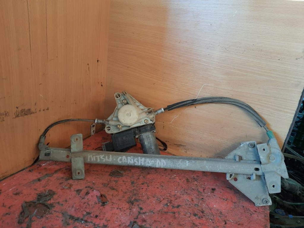 Elevalunas delantero derecho - Mitsubishi Carisma (1.6 (90 cv))