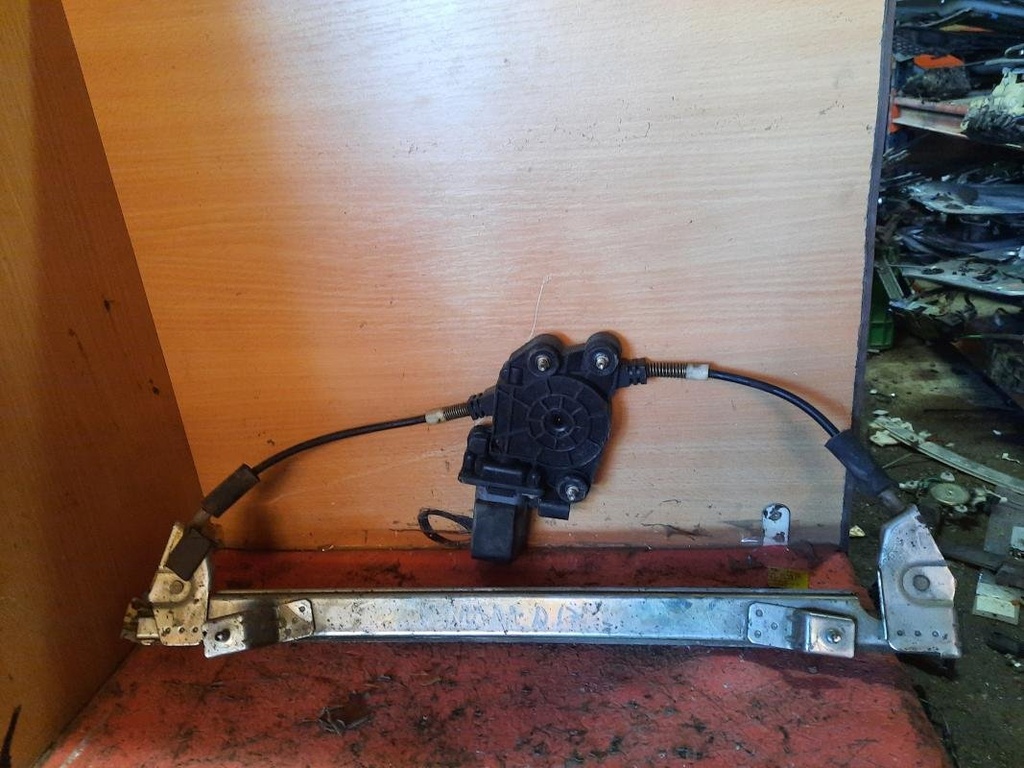 Elevalunas delantero izquierdo - Fiat Brava (182) (1.4 12 V (182.BA) (80 cv))