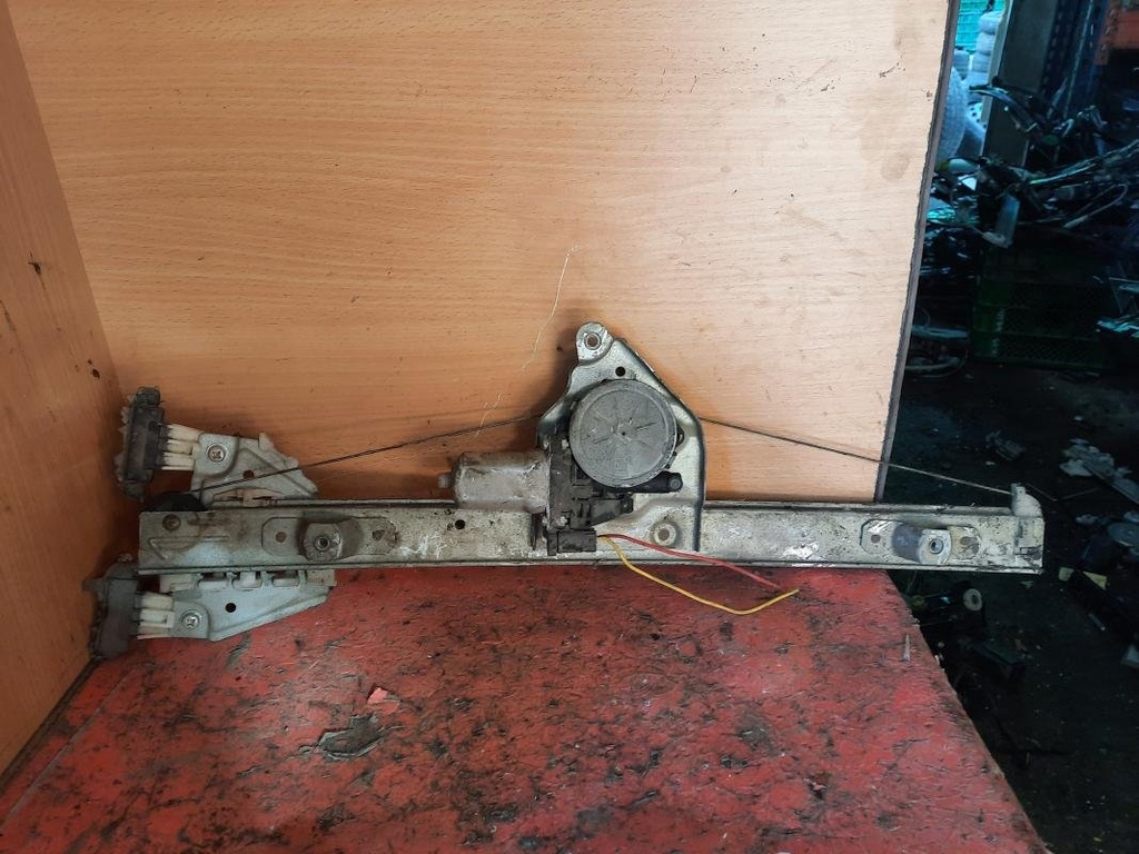 Elevalunas trasero izquierdo - Suzuki Vitara (ET) (HDI (SE 420HDI) (87 cv))