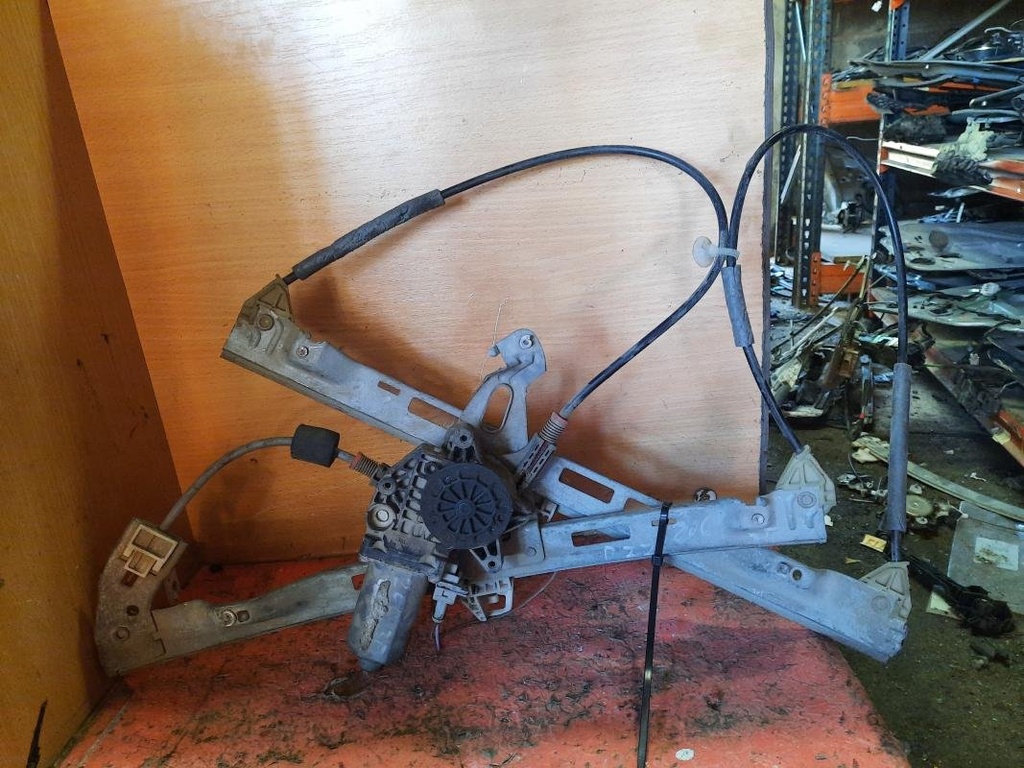 Elevalunas delantero izquierdo - Peugeot 206 (1.4i (75 cv))